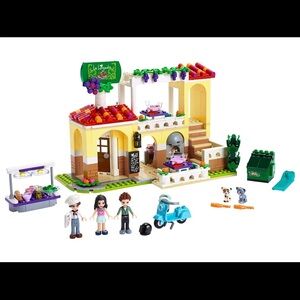 Lego friends restaurant